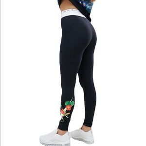 Nike Hyper Femme Floral Logo Leggings